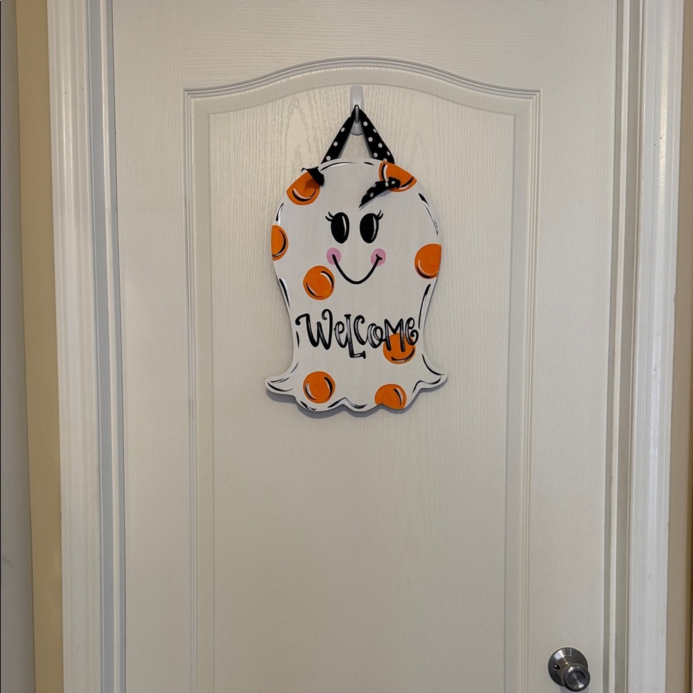 Ghost Door Hanger